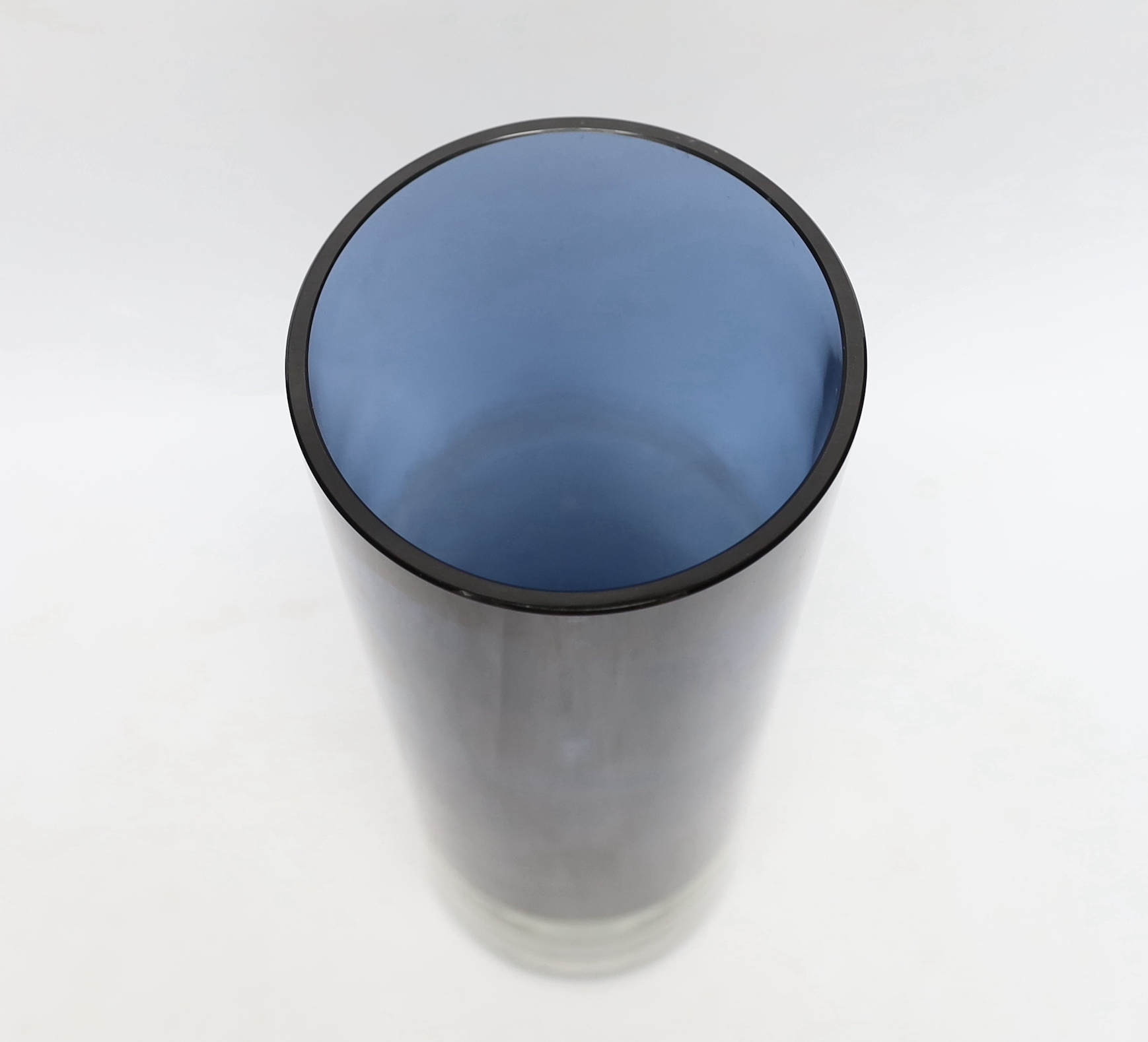 A Nuutajarvi glass vase designed by Kaj Franck, 26.5cm